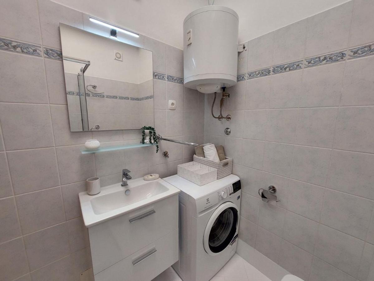 Stefan 2 Apartment Umag Ngoại thất bức ảnh